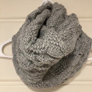 NWT Cable knit infinity scarf
